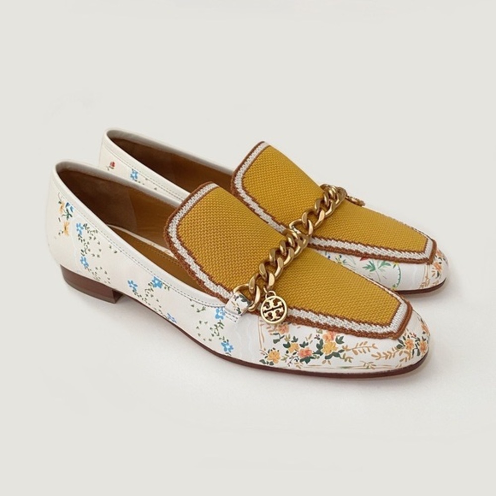 Tory Burch Afternoon Tea Benton Loafer with Charms 6.5
